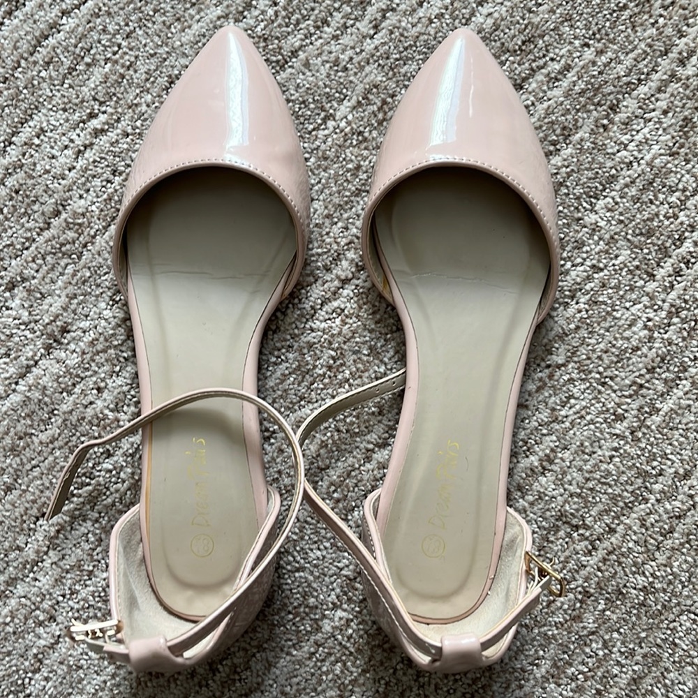 Nude dress flats